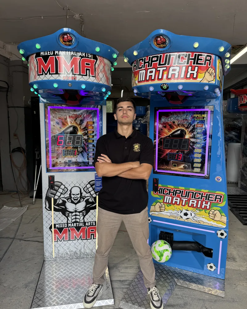 Boxer MMA y KickPuncher Matrix en la bodega